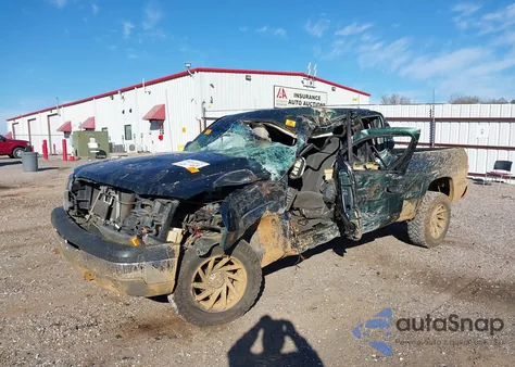 2004 Chevrolet Silverado 1500 Z71 z USA, uszkodzony, nr VIN 1GCEK19T94E348973